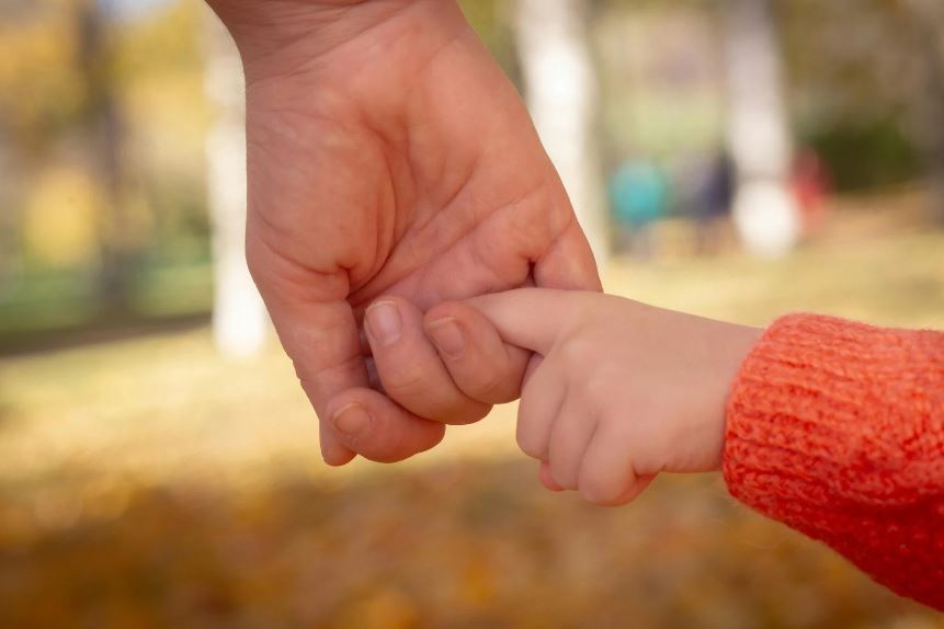 子供に関わる仕事 資格なし