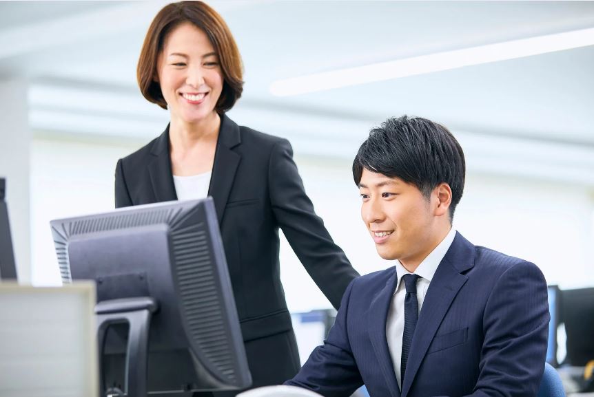 派遣社員とは